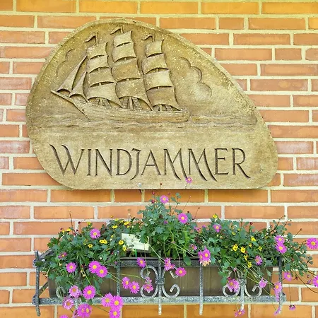 Haus Windjammer 5 Apartamento *
